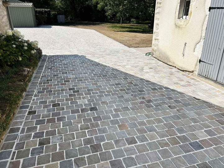 Allée pavée Bourges